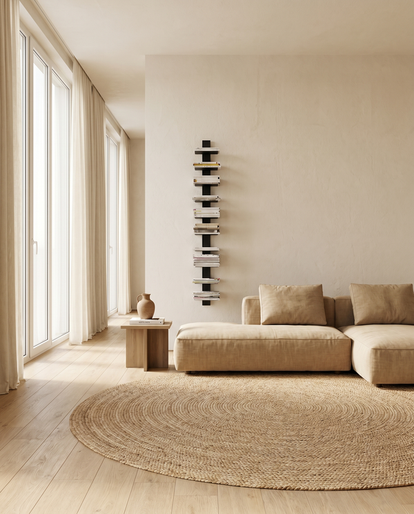 Booksbaum — Magazinhalter, Wand groß – Ambiente Beige 1 · KI-generiert